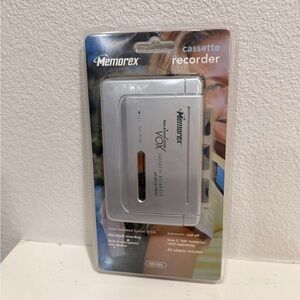 Memorex VOX Cassette Recorder MB1055 New Sealed w AC Adapter